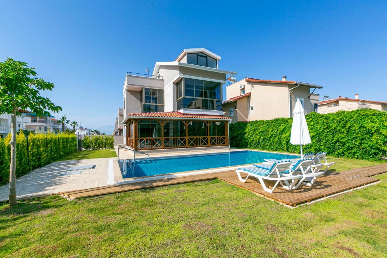 Paradise Town Villa Estella Белек Екстериор снимка